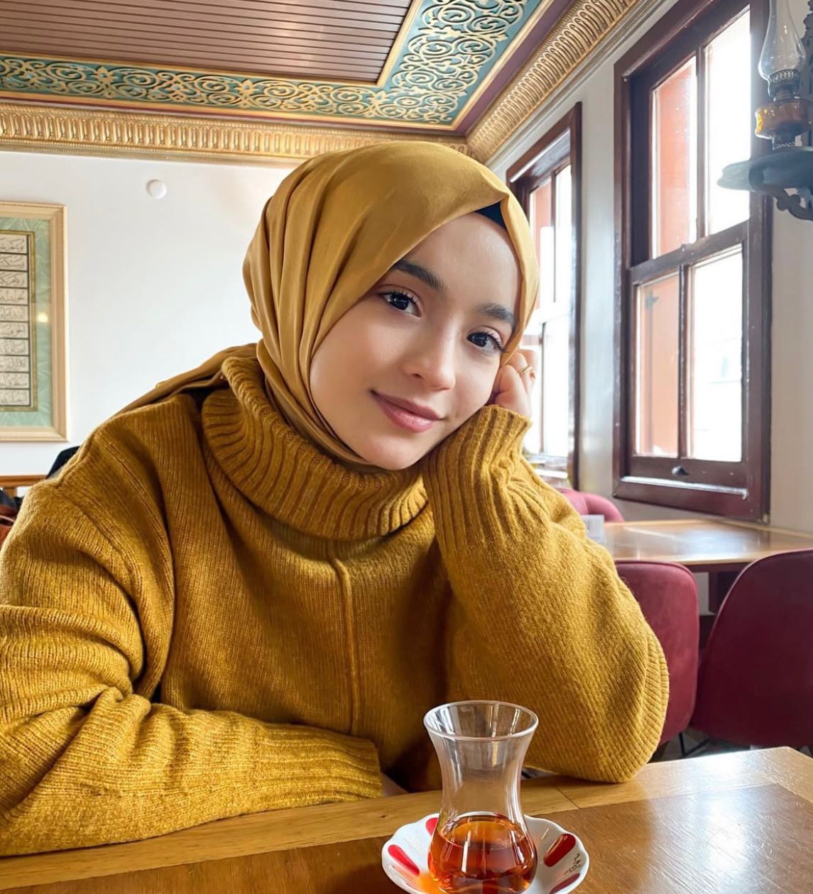 İmariye Bayan Escort Bayan Emine