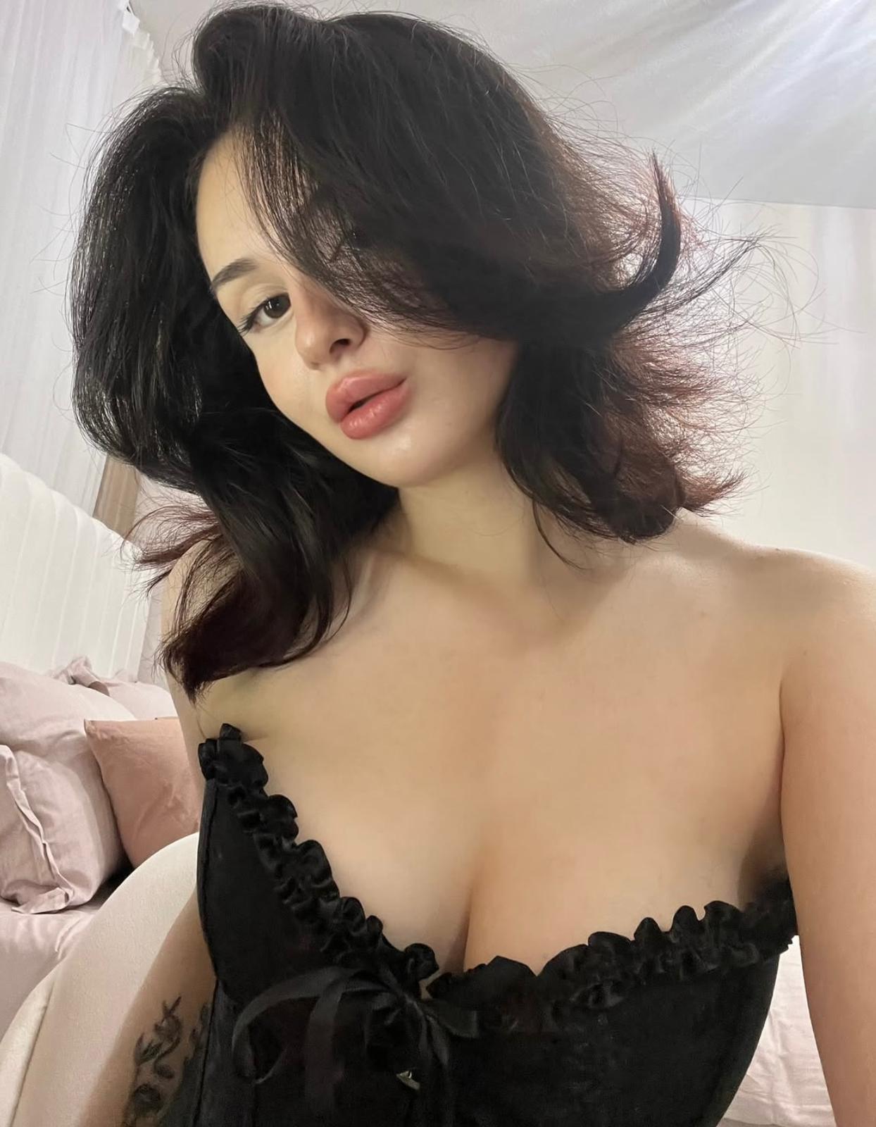 Tuzçullu Güleryüzlü Kadın Escort Elif