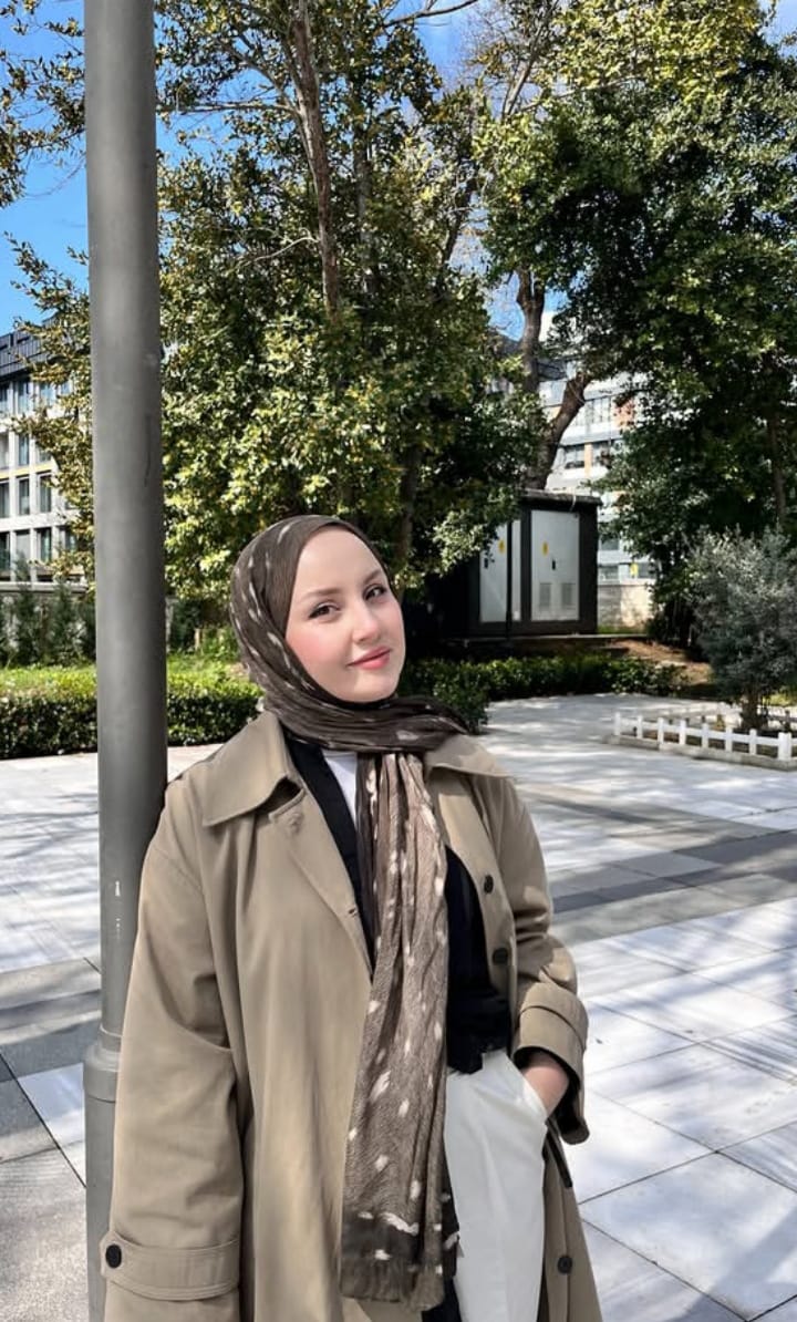 Tiyelti Esmer Escort Zehra